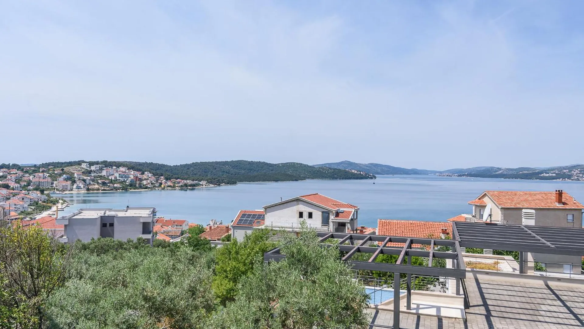 Apartments Danoa Ciovo
